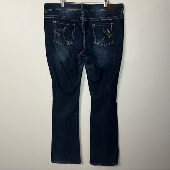 #190 Maurices Bootcut Long Jeans with White Stitching - Picture 5 of 12